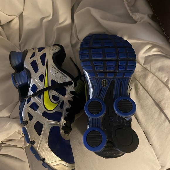 Nike Shocks, 8.5 US - Picture 5 of 6